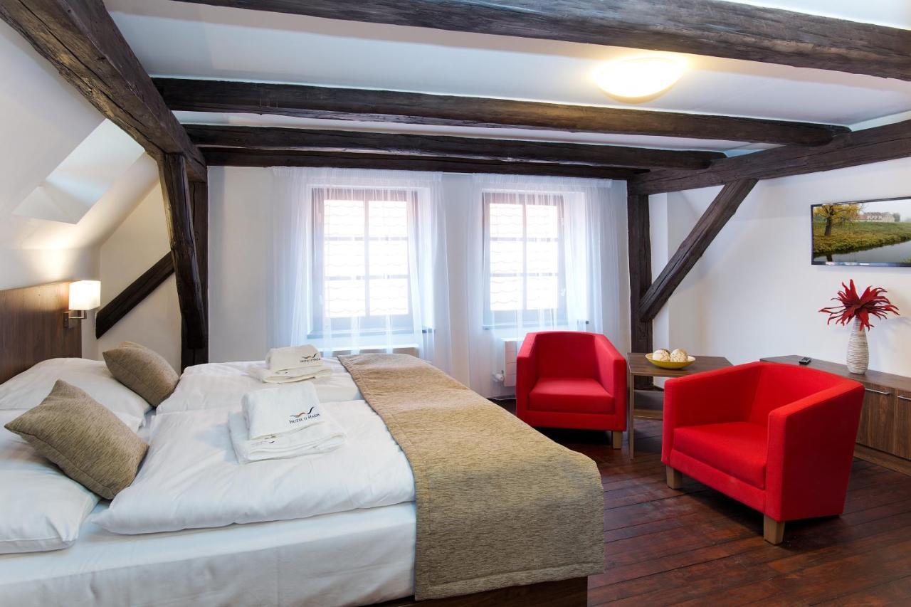 Hotel U Hada Žatec Bagian luar foto